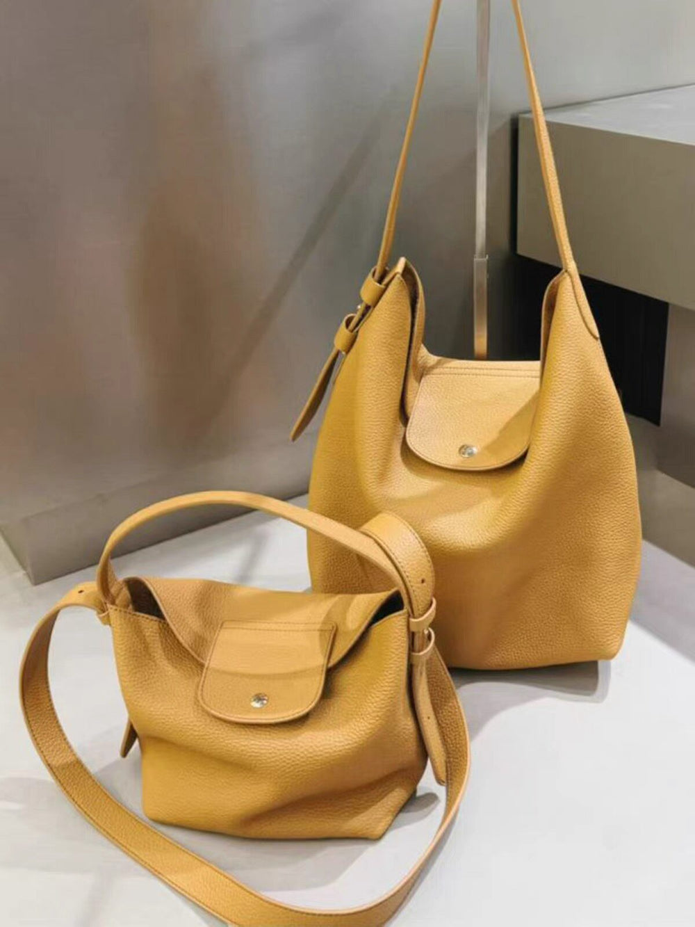 Handcrafted Top Grain Cowhide Leather Slouchy Bucket Bag | Women's Shoulder & Top-Handle Purse