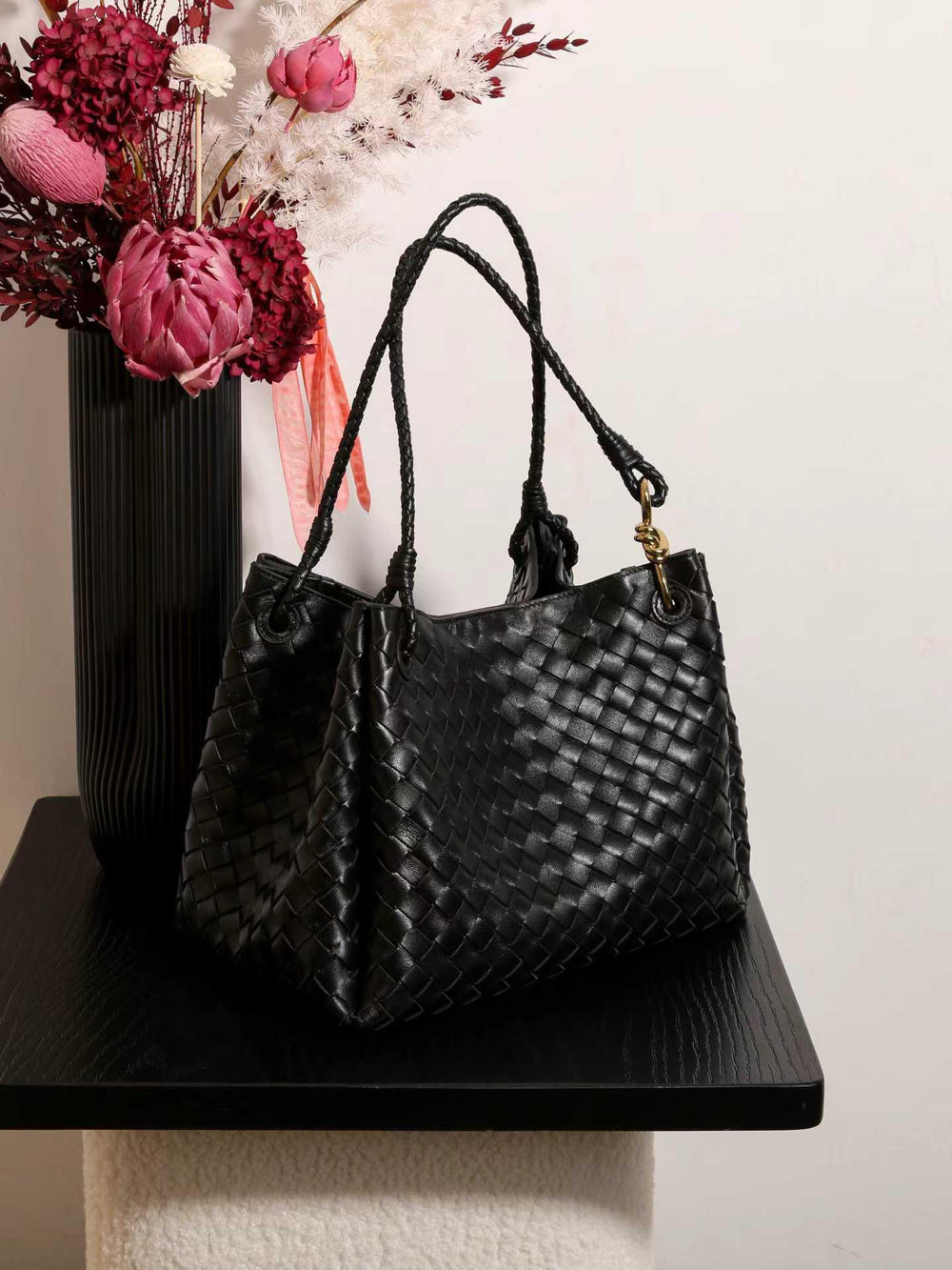 Double-Sided Weaving Noir Woven Lambskin Leather Shoulder Bag with Braided Handle and Gold Accents - Image 4