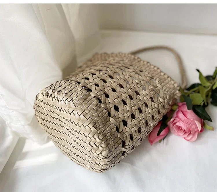 Handcrafted Full Grain Leather Woven Crossbody Bag, Vintage Romantic Lattice Basket Bucket Bag, Hollow-Out Cowhide Cylindrical Crossbody for Women Handbag Pearl White