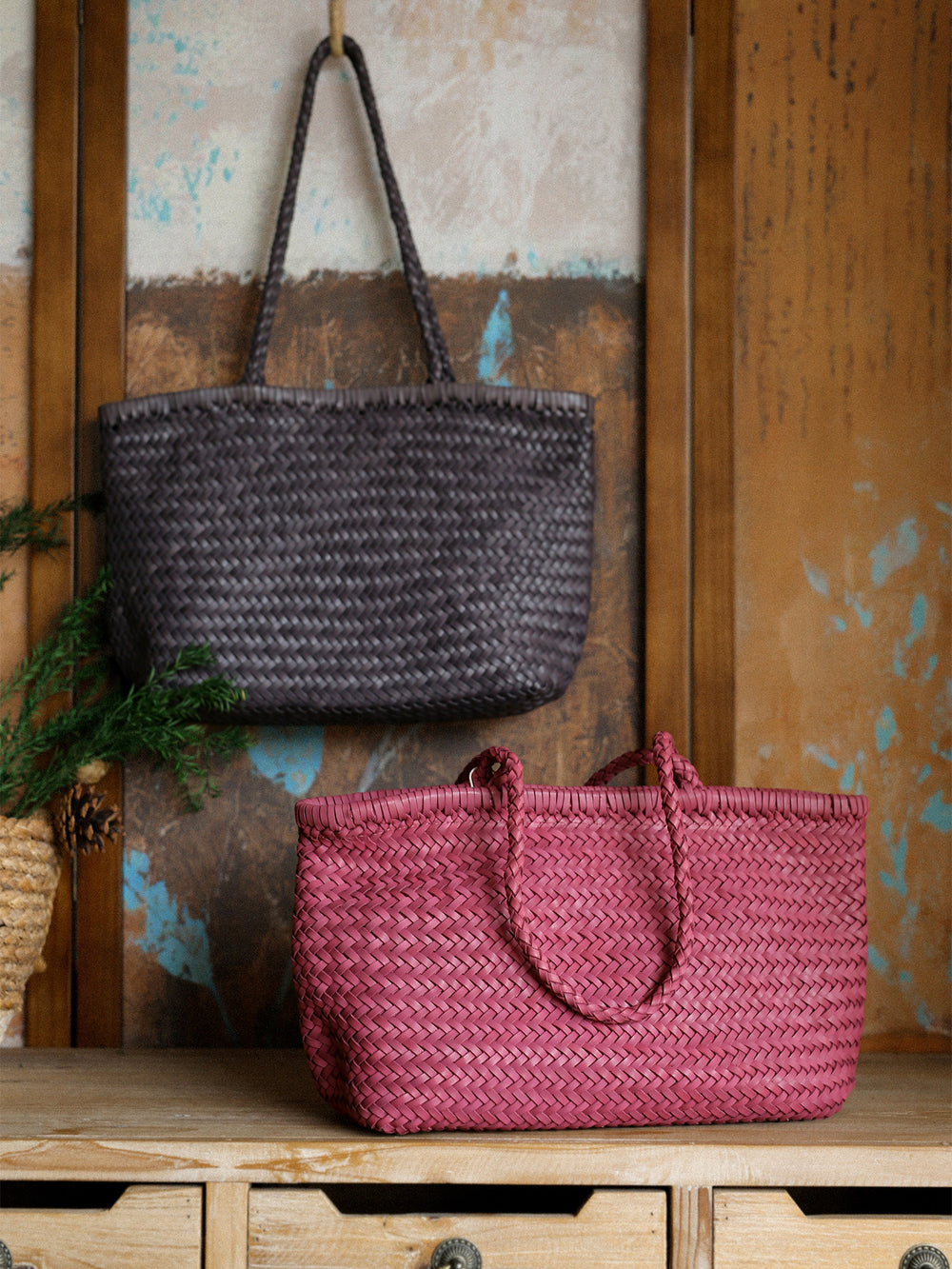 Handwoven Basket Tote Bag | Vegetable-Tanned Italian Cowhide Hand-Carry Bag | Minimalist Summer Commuter Style