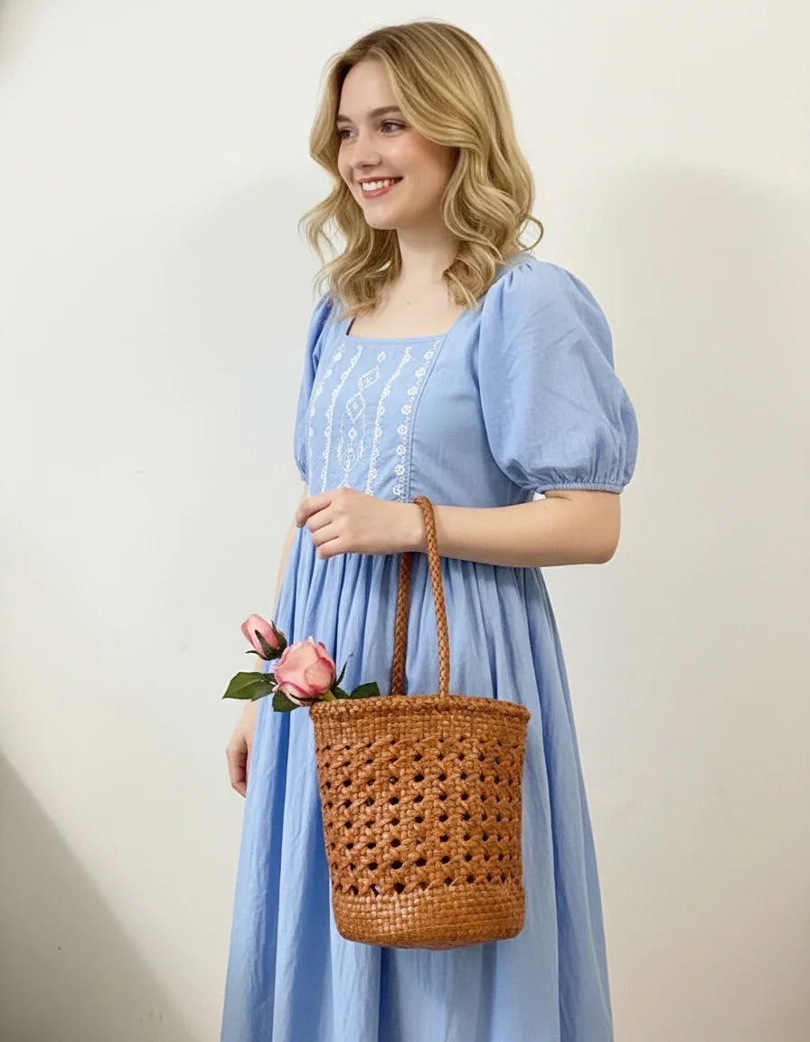 Handcrafted Full Grain Leather Woven Crossbody Bag, Vintage Romantic Lattice Basket Bucket Bag, Hollow-Out Cowhide Cylindrical Crossbody for Women Handbag Tan Brown