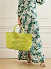 Large Handwoven Vegan Leather Tote/Weekend Bag in Onyx I Trendy Boutique Style ! Handmade Gift for Her