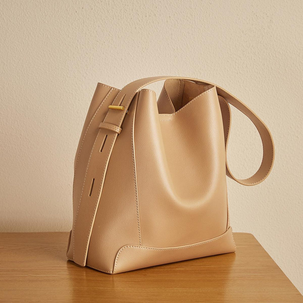 Minimalist Bucket Bag in Genuine Leather | Leather Shoulder Bag Gold Tone, Chic Crossbody Bag, Gift for Her