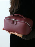 Premium Full Grain Pebbled Leather Makeup Bag With Minimalist Designer Travel Toiletry Bag For Women