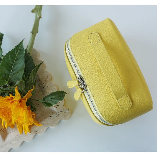 Premium Full-Grain Pebbled Leather Toiletry & Makeup Bag – Minimalist Design Travel-Ready Organiser For Women