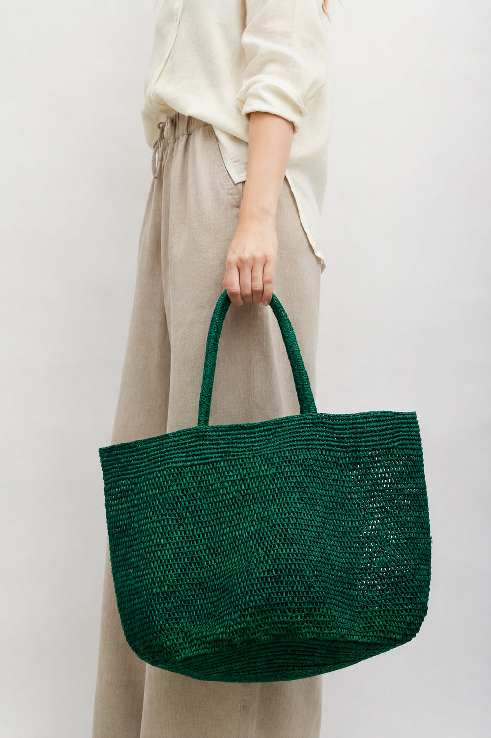 Natural raffia straw tote bag main image – large handwoven women's vacation beach bag with scarf