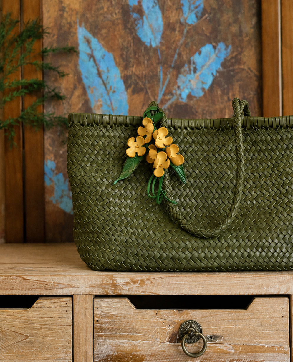 Handwoven Basket Tote Bag | Vegetable-Tanned Italian Cowhide Hand-Carry Bag | Minimalist Summer Commuter Style