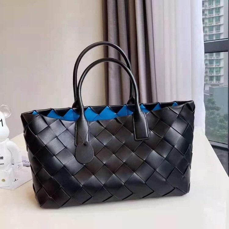 Classic Style Soft Leather Tote Bag, Quilted Elegant Large Bag, Minimalist Top Handle Bag, Classic Fashion Bag, Designer Bag