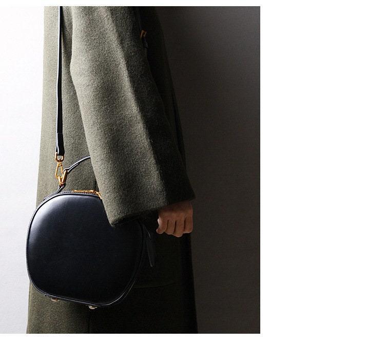 Cowhide Bags, Leather Women's Bags, Retro Bags, Shoulder Messenger Bags, Handbags, Fashionable Round Bags