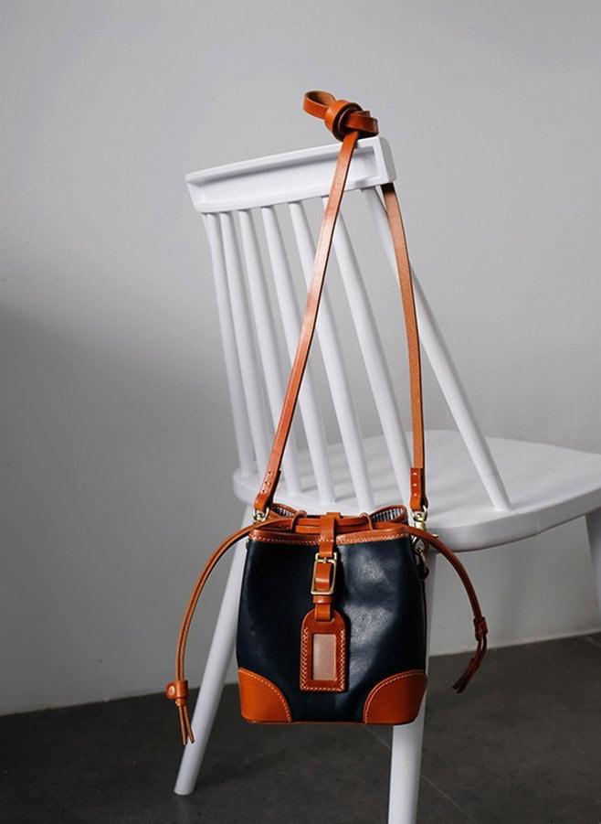 Italian Luxury Cowhide Leather Drawstring Bucket Bag, Handcrafted High-End Colliding Colours Genuine Leather Shoulder Bag Women, Black