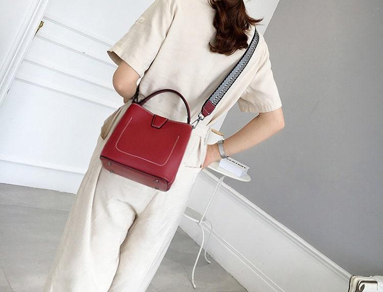 Real Genuine Leather Square bucket bag, Leather Small Crossbody Purse, Women's Shoulder Bag, Women Fashion Bag, Mother's Day Gift