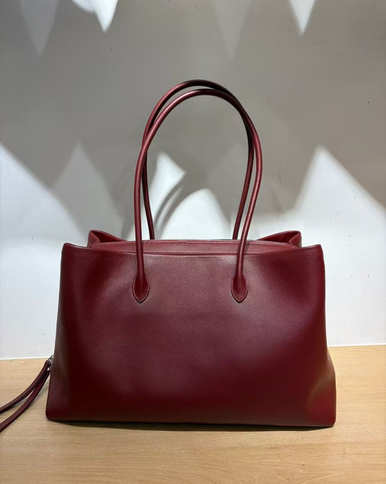 Luxury Cowhide Leather Tote Bag for Women — Handcrafted Large Shoulder Work Satchel with Laptop Compartment | Office, Travel & Everyday Carry