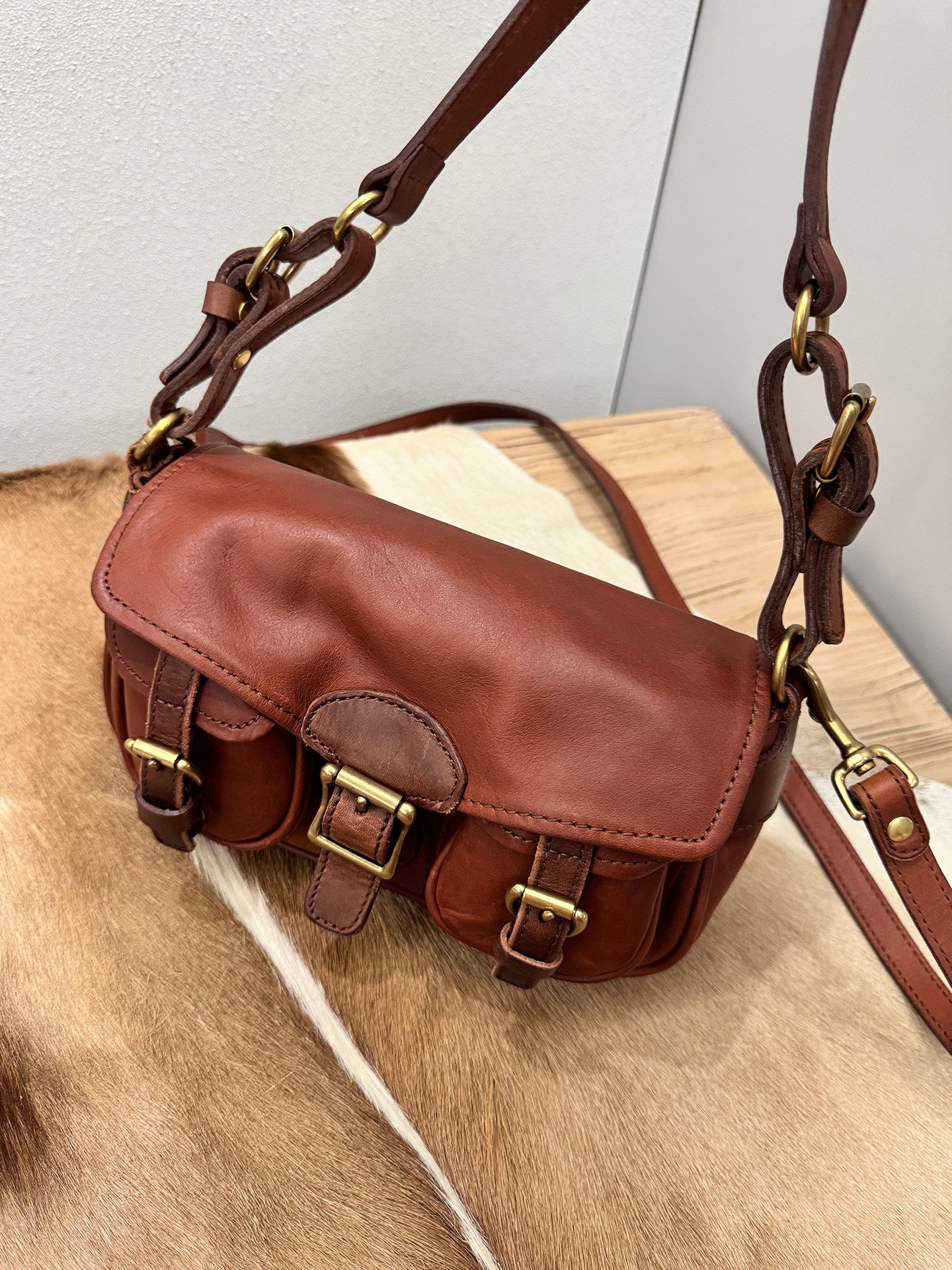 Vintage Distressed Leather Saddle Bag | Unisex Crossbody Shoulder Bag | Full Grain Cowhide Handbag