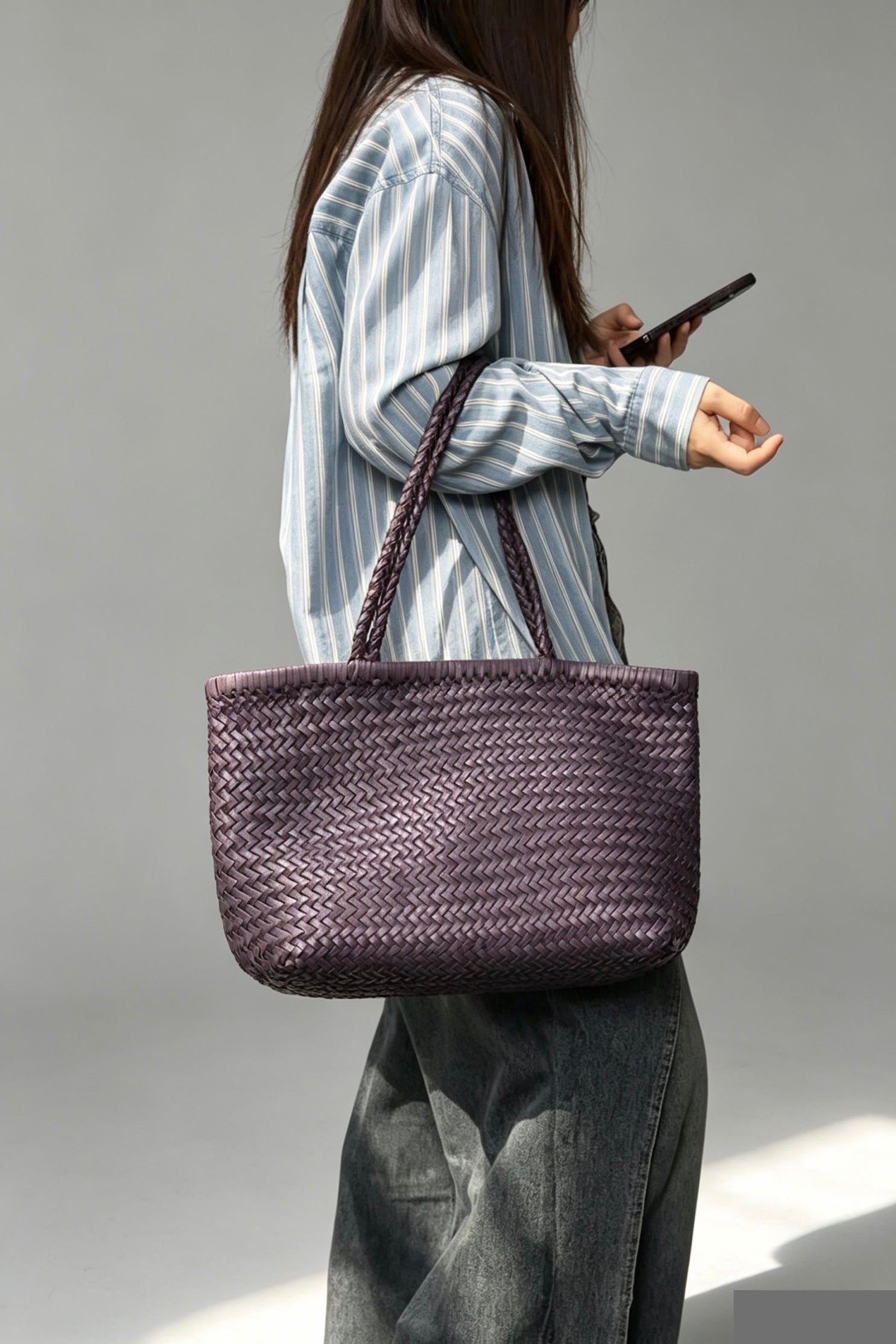 Handwoven Basket Tote Bag | Vegetable-Tanned Italian Cowhide Hand-Carry Bag | Minimalist Summer Commuter Style