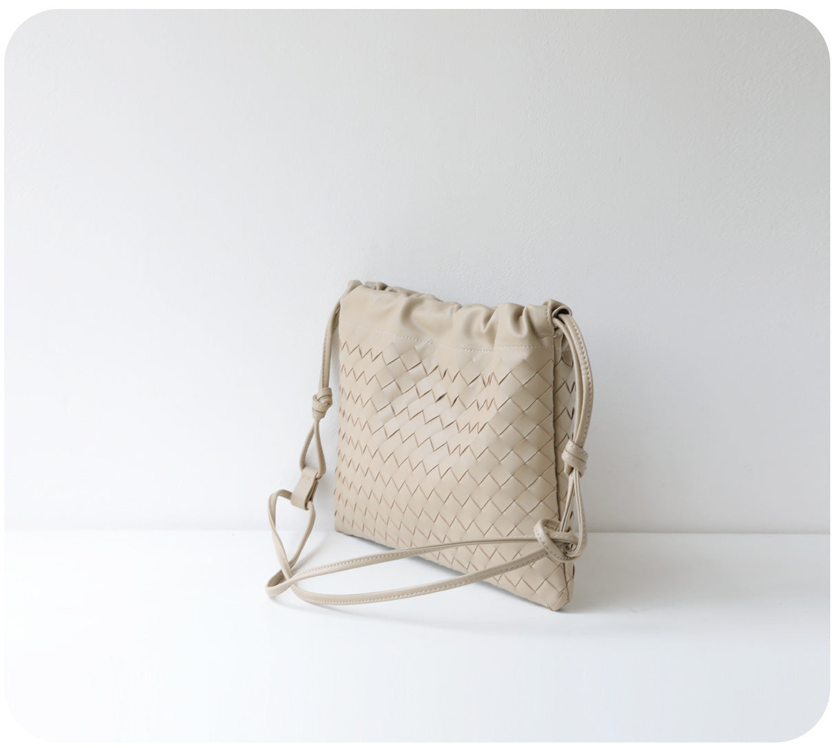 Luxurious Handwoven Lambskin Handbag Drawstring, Genuine Leather Shoulder Bucket Bag for Women