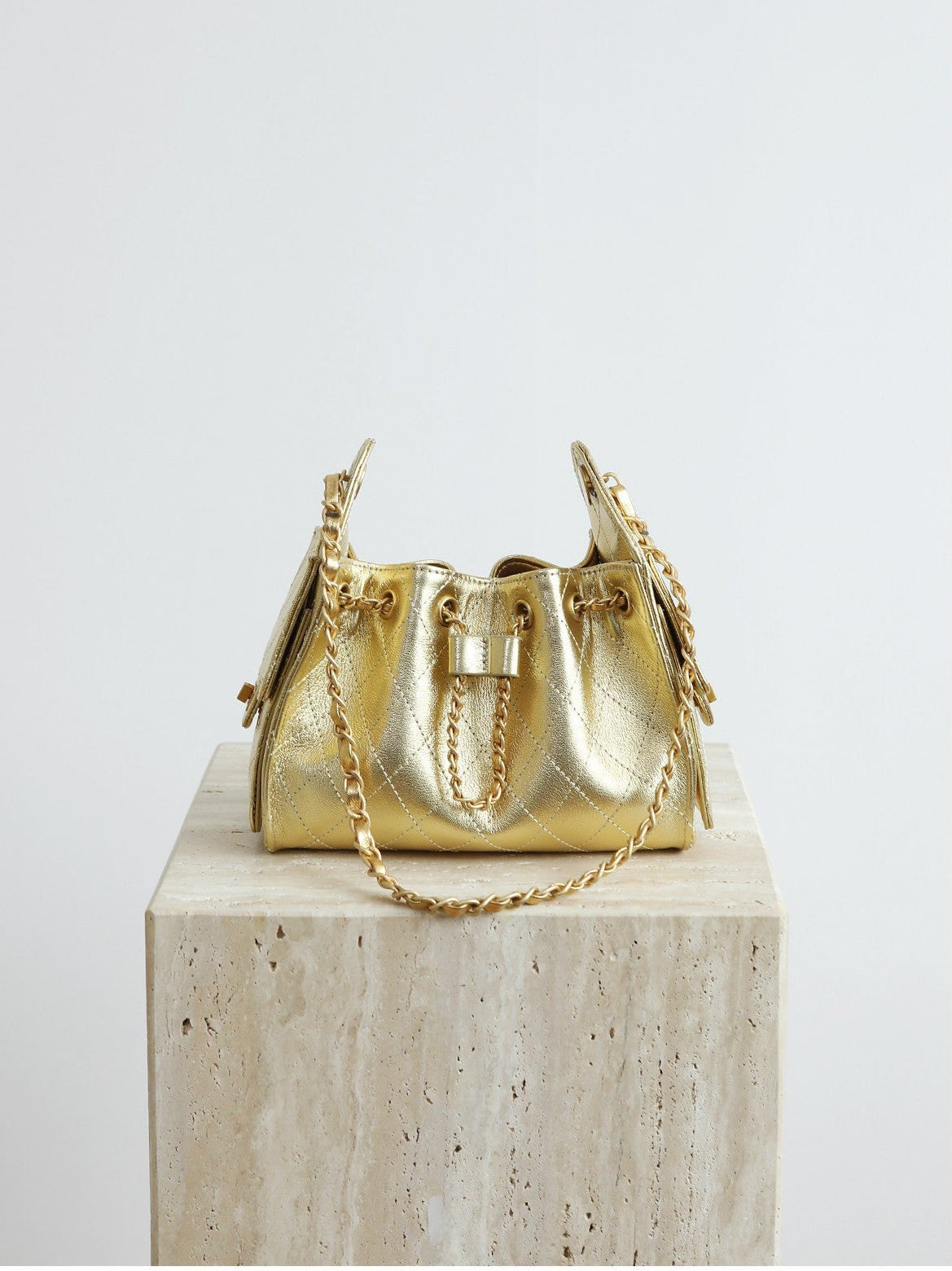 Quilted Diamond Leather Drawstring Hobo Bag – Gold Chain Strap | Lambskin & Cowhide Shoulder Bag for Women