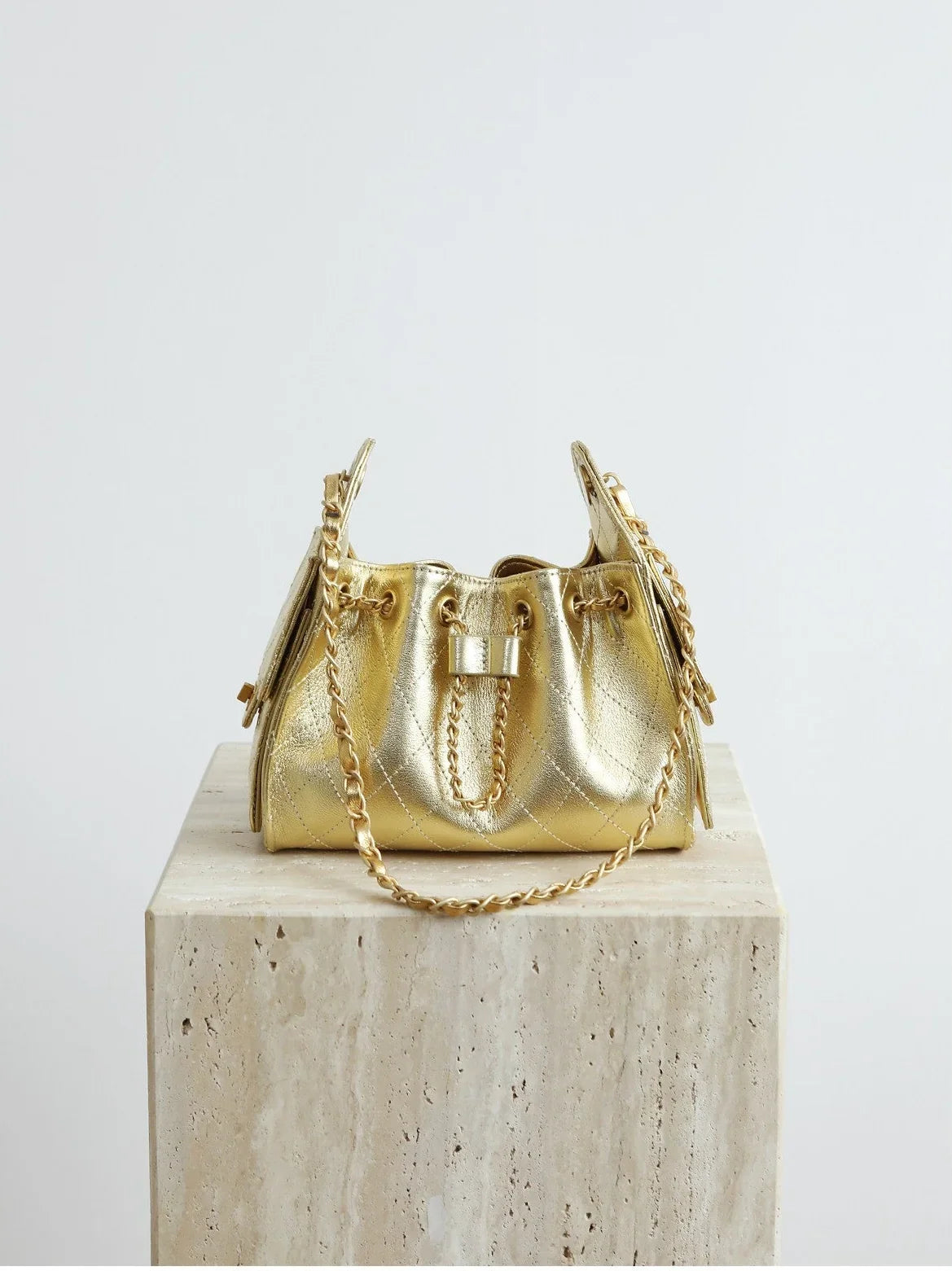 Quilted Diamond Leather Drawstring Hobo Bag – Gold Chain Strap | Lambskin & Cowhide Shoulder Bag for Women