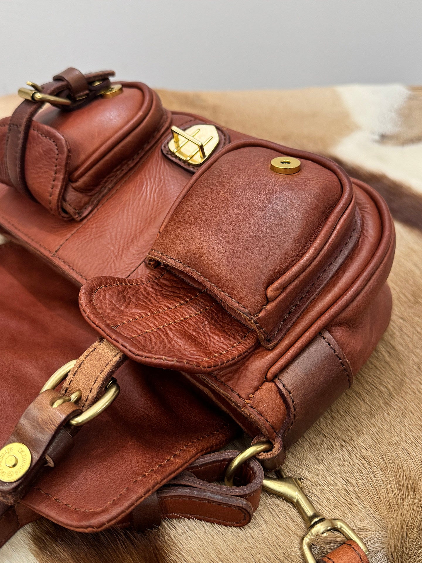 Vintage Distressed Leather Saddle Bag | Unisex Crossbody Shoulder Bag | Full Grain Cowhide Handbag