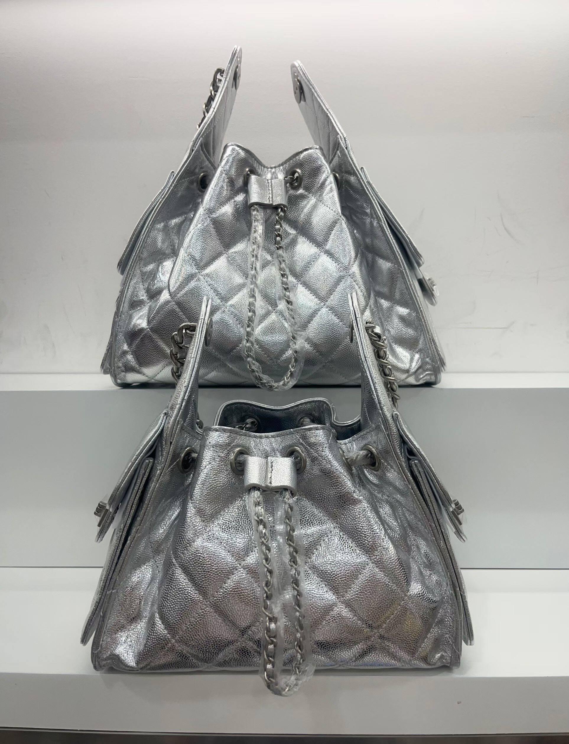 Quilted Diamond Leather Drawstring Hobo Bag – Gold Chain Strap | Lambskin & Cowhide Shoulder Bag for Women