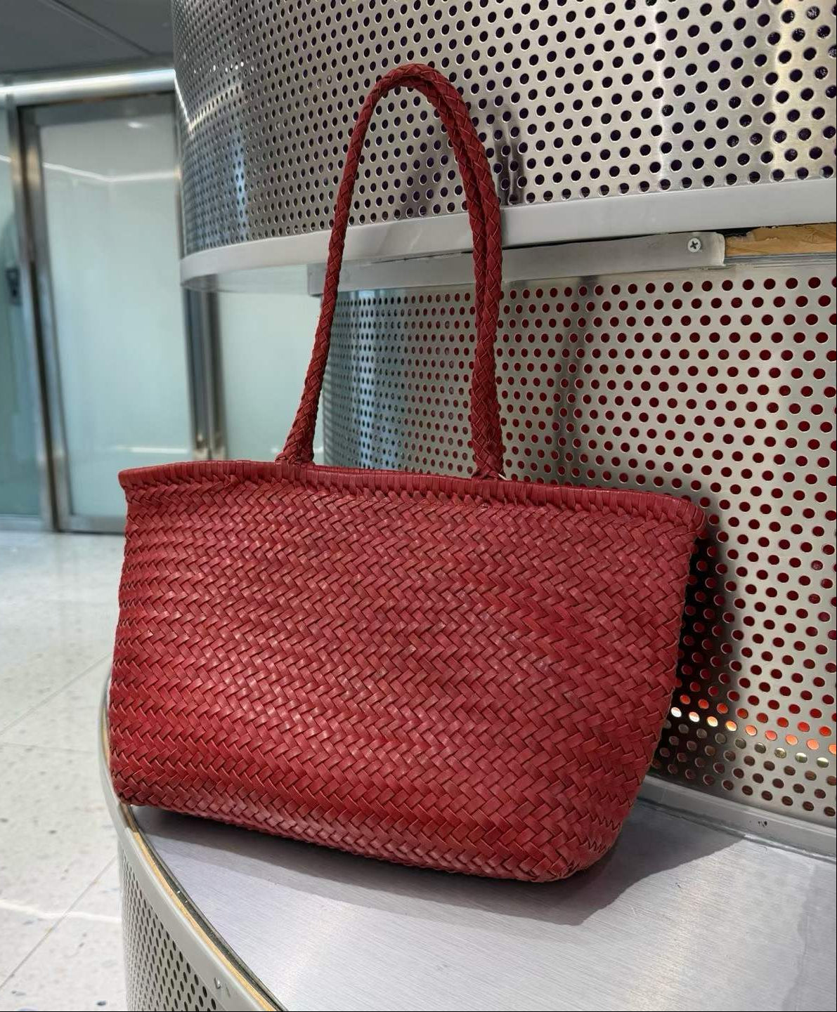 Handwoven Basket Tote Bag | Vegetable-Tanned Italian Cowhide Hand-Carry Bag | Minimalist Summer Commuter Style