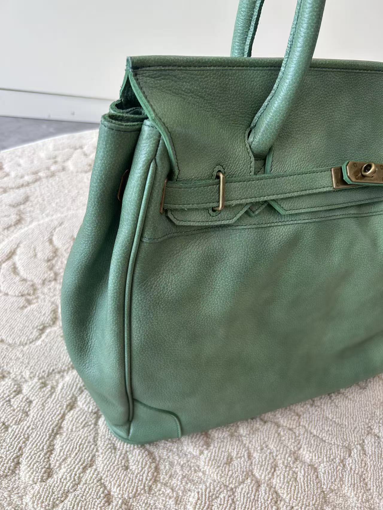Handcrafted Water-Dyed Cowhide Leather Structured Tote Bag | Women's Vintage Old-Money Style Large Shoulder Bag