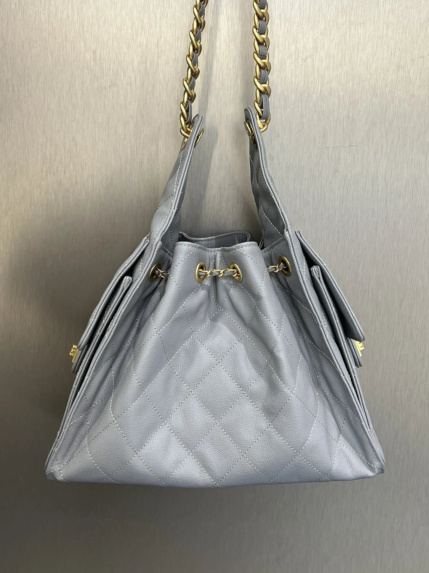 Quilted Diamond Leather Drawstring Hobo Bag – Gold Chain Strap | Lambskin & Cowhide Shoulder Bag for Women