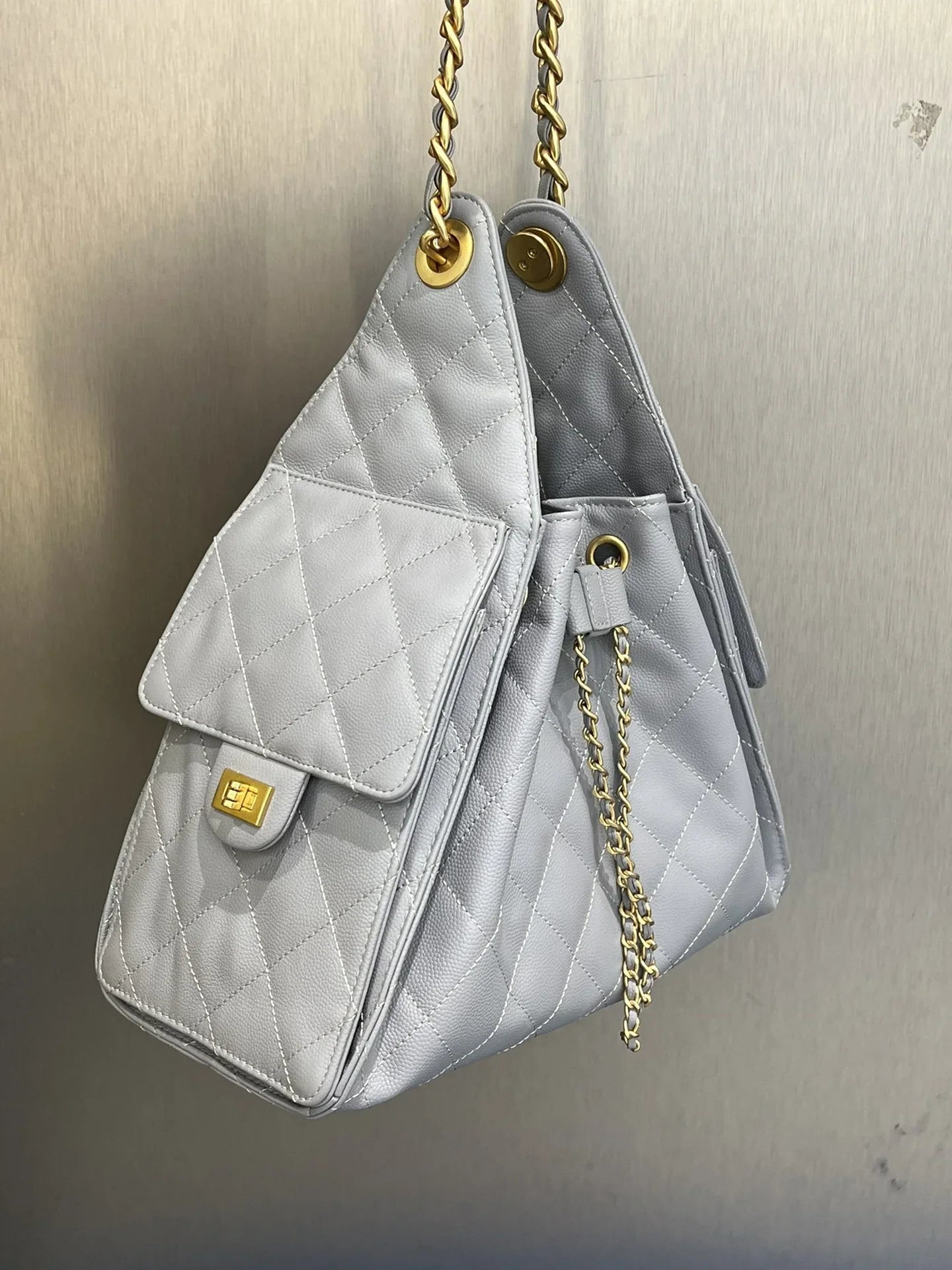 Quilted Diamond Leather Drawstring Hobo Bag – Gold Chain Strap | Lambskin & Cowhide Shoulder Bag for Women