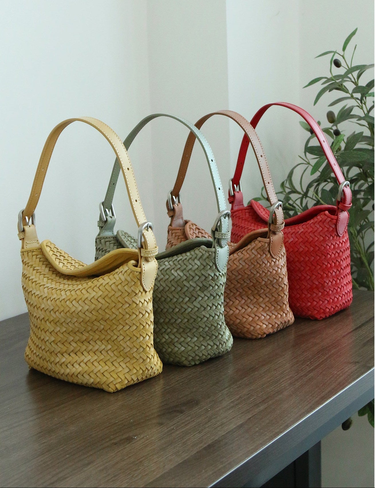 Handwoven Full Grain Leather Hobo Bag | Vintage Basketweave Shoulder & Crossbody Bag