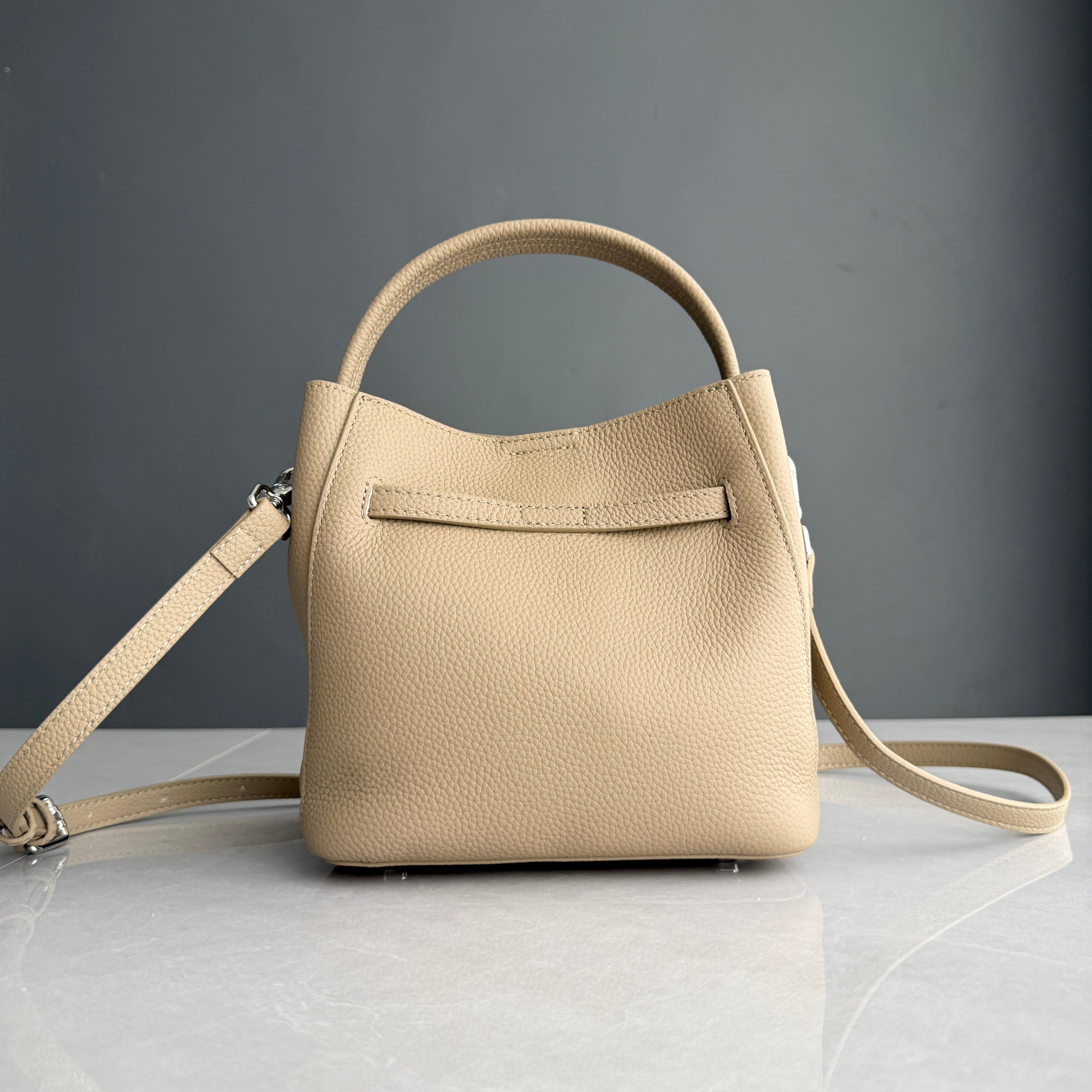 Luxury Pebbled Cowhide Leather Bucket Bag, Designer Crossbody with Twist Lock