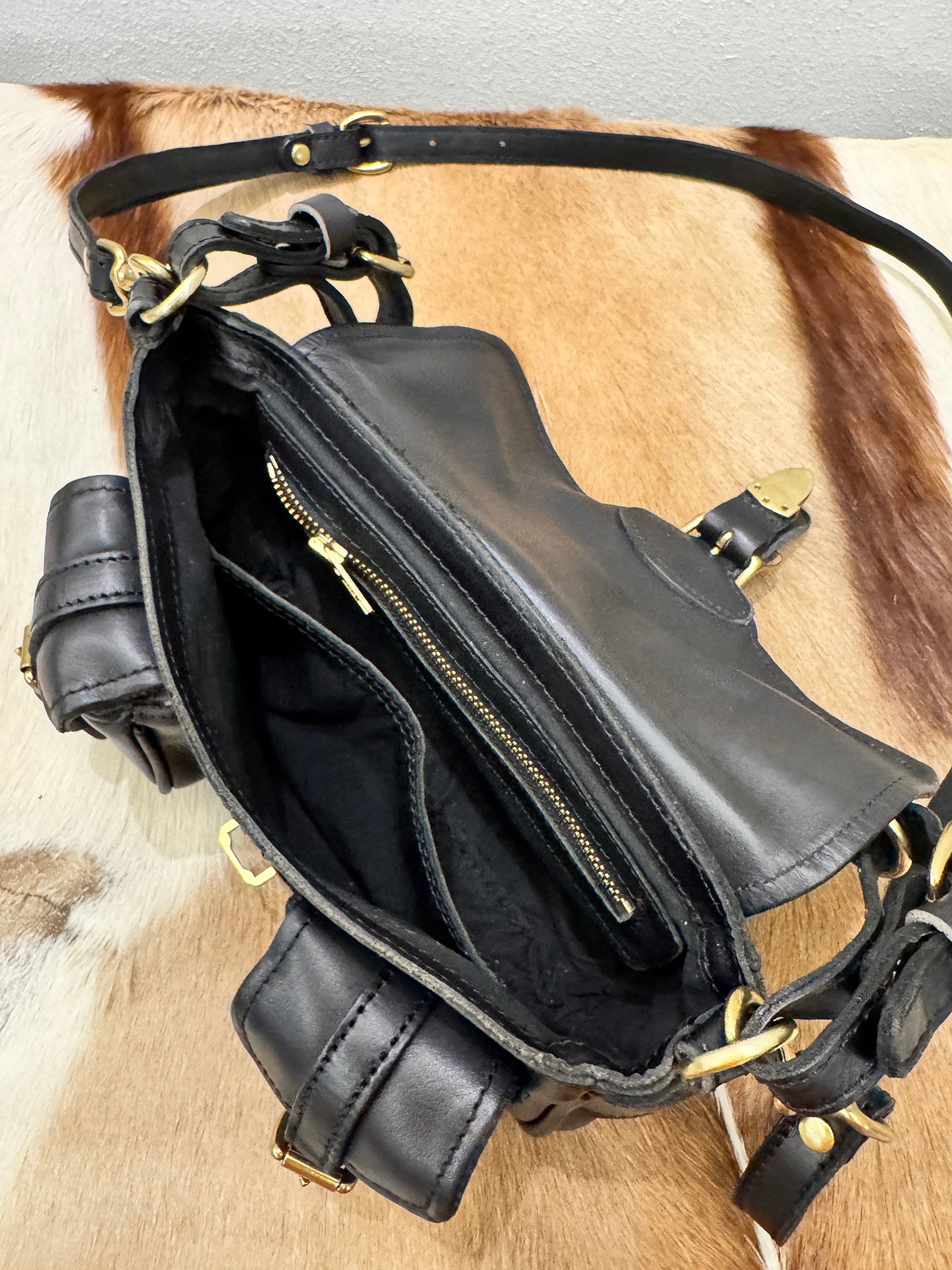 Vintage Distressed Leather Saddle Bag | Unisex Crossbody Shoulder Bag | Full Grain Cowhide Handbag
