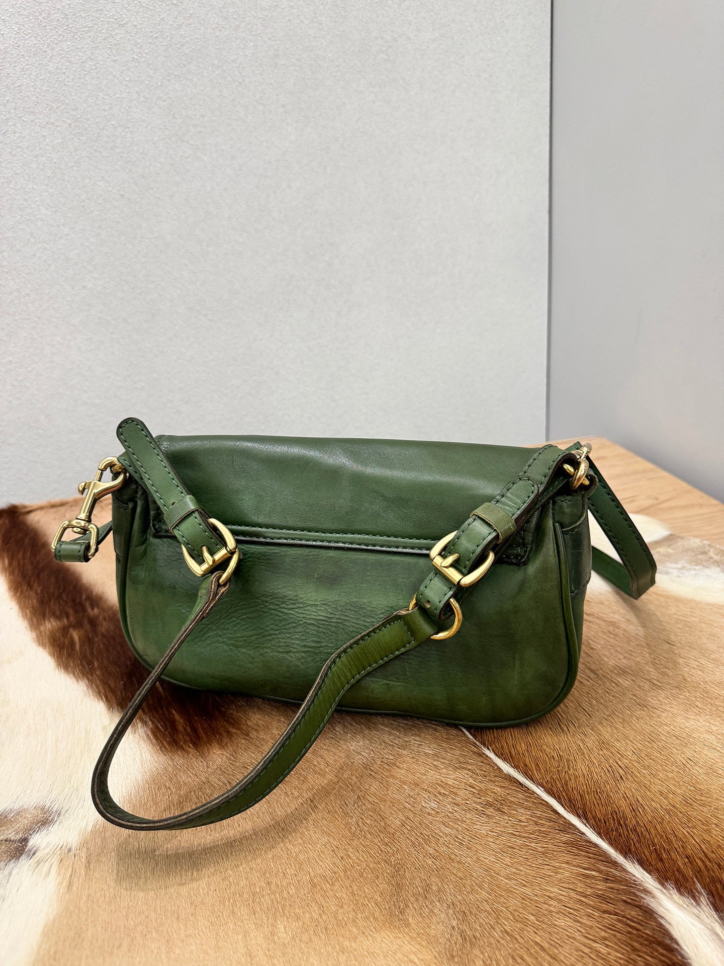 Vintage Distressed Leather Saddle Bag | Unisex Crossbody Shoulder Bag | Full Grain Cowhide Handbag