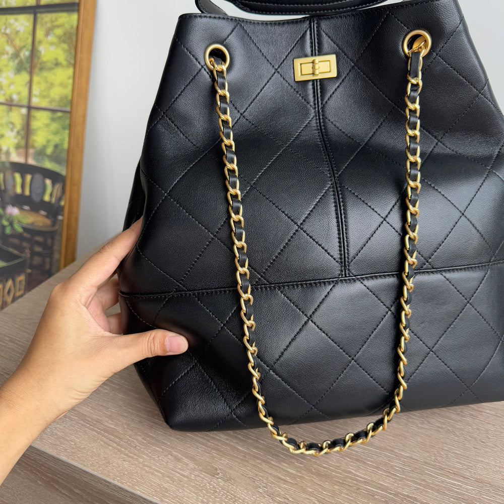 Quilted Lambskin and Suede Leather Chain Tote Bag | Women's Vintage Two-Tone Shoulder & Crossbody Bag