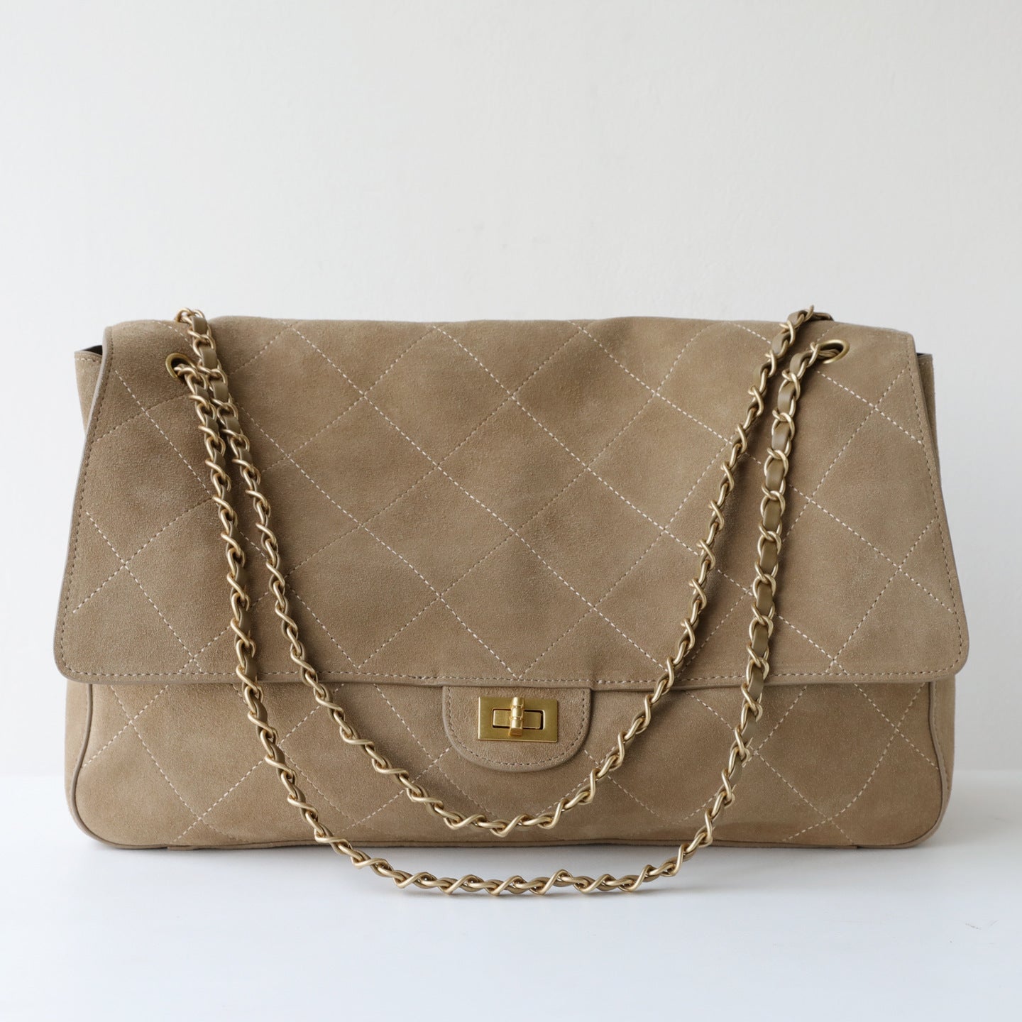 Quilted Suede Chain Flap Bag for Women | Vintage Matte Cowhide Shoulder & Crossbody Messenger Purse | Diamond-Quilted Autumn Winter Bag in Four Sizes