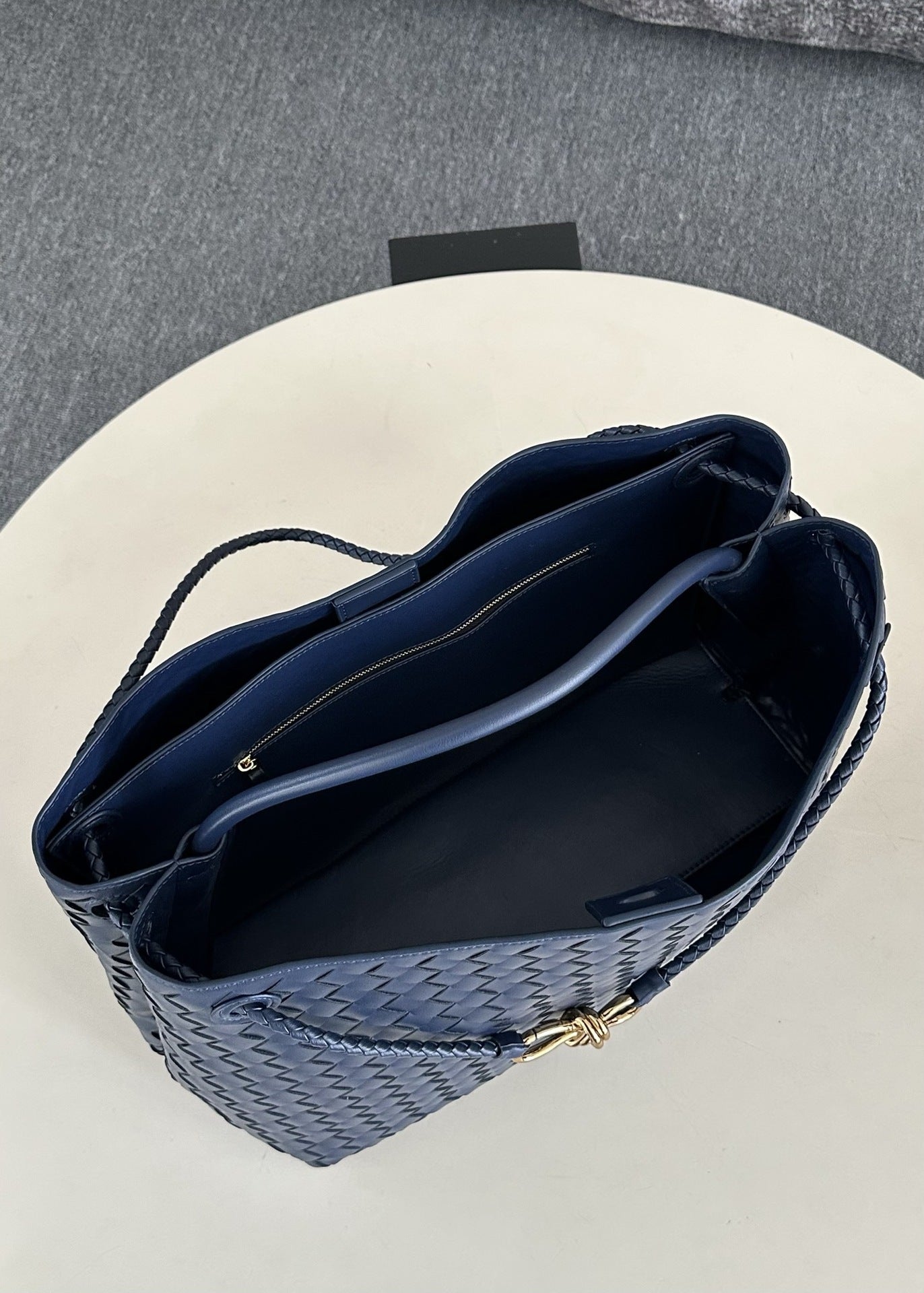 Cowhide Leather Knotted Intrecciato Shoulder Bag | Woven Handbag With Metal Buckle, Daily Fashion Designer Bag, Woven Shoulder Purse
