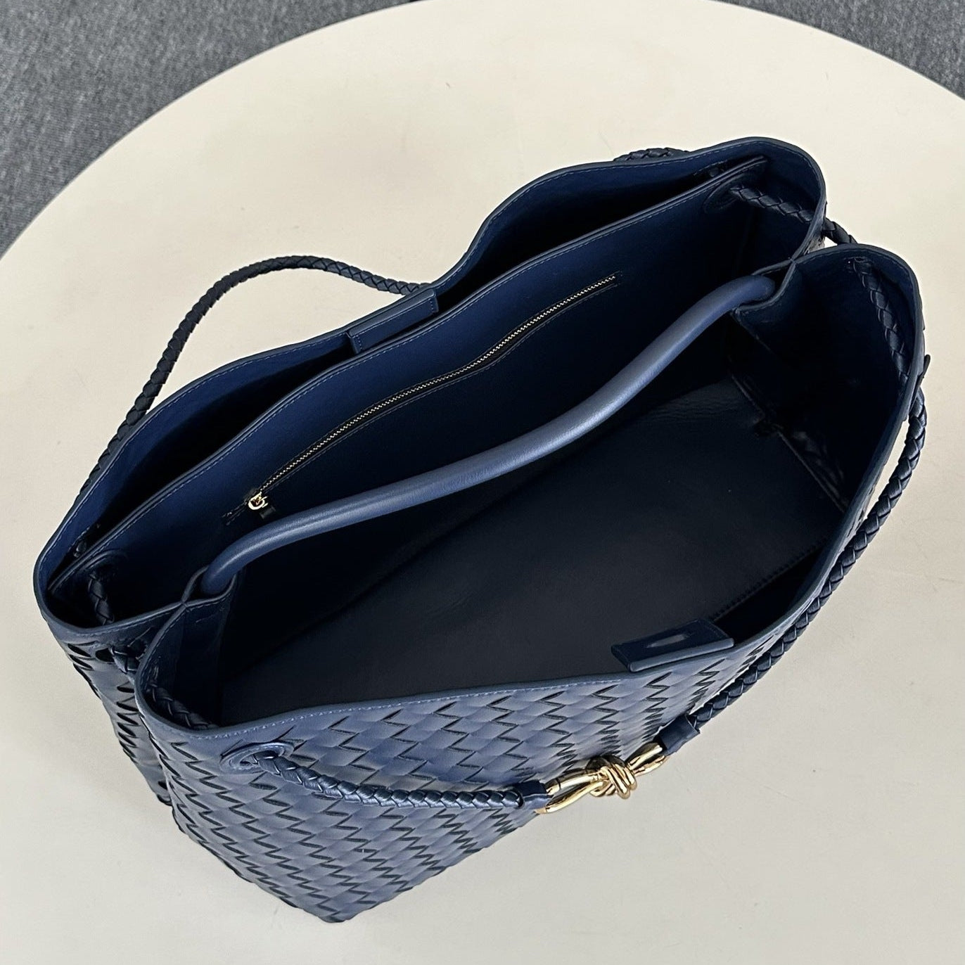 Cowhide Leather Knotted Intrecciato Shoulder Bag | Woven Handbag With Metal Buckle, Daily Fashion Designer Bag, Woven Shoulder Purse
