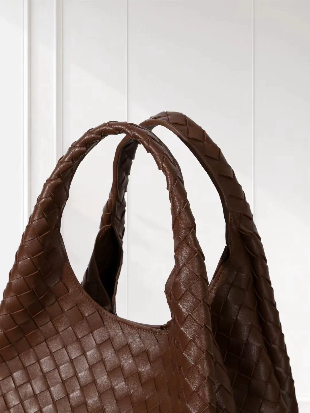 Artisanal Handwoven Lambskin Hobo Bag | Soft Leather Slouchy Luxury Shoulder Bag