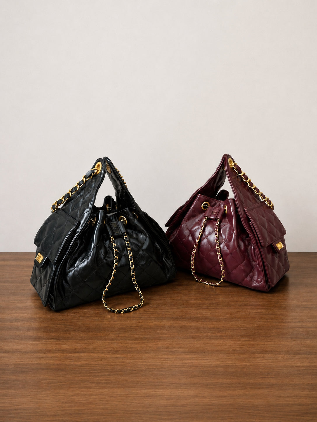 Quilted Diamond Leather Drawstring Hobo Bag – Gold Chain Strap | Lambskin & Cowhide Shoulder Bag for Women