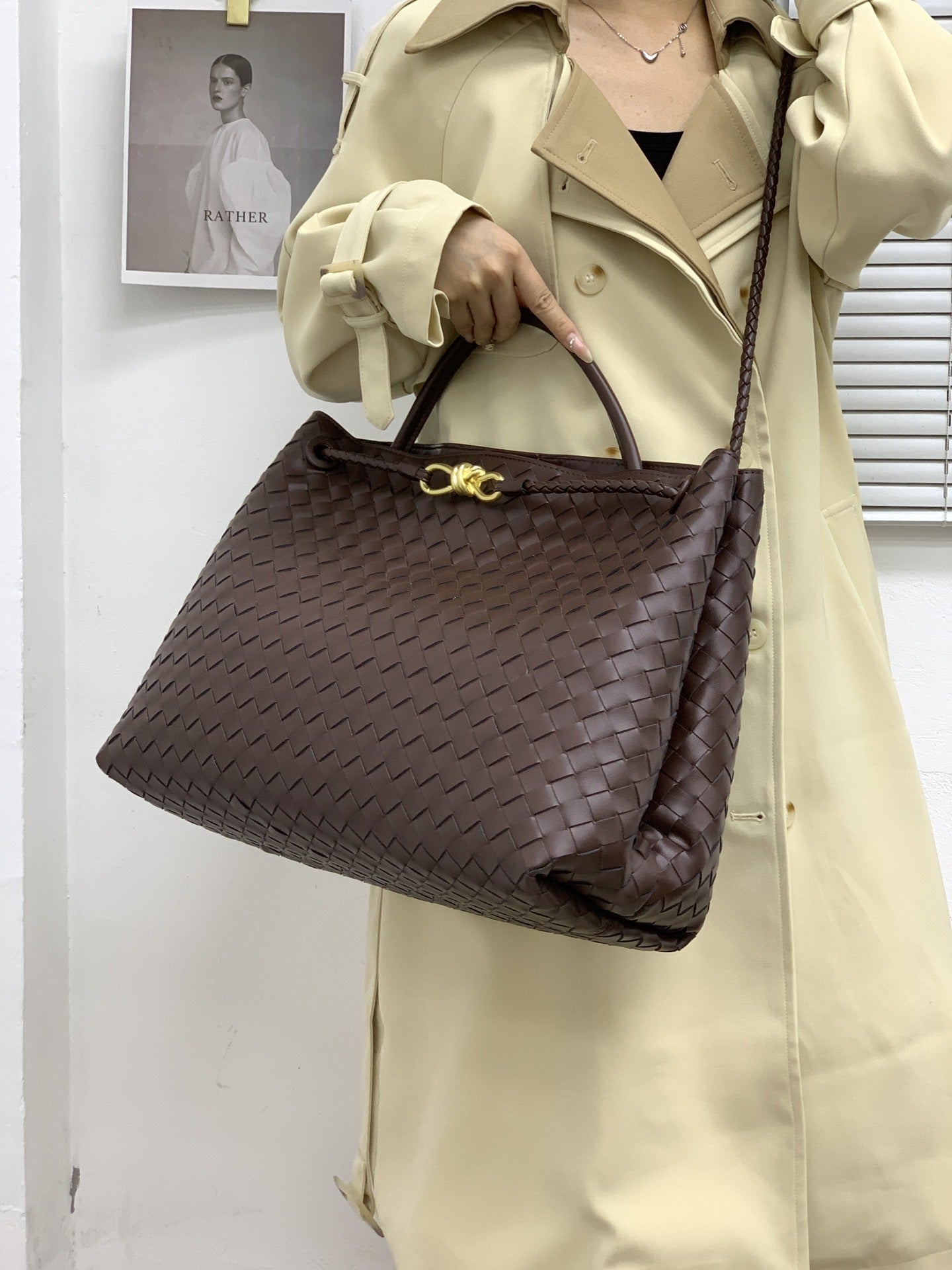 Cowhide Leather Knotted Intrecciato Shoulder Bag | Woven Handbag With Metal Buckle, Daily Fashion Designer Bag, Woven Shoulder Purse