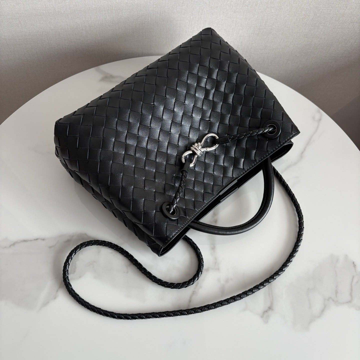 Cowhide Leather Knotted Intrecciato Shoulder Bag | Woven Handbag With Metal Buckle, Daily Fashion Designer Bag, Woven Shoulder Purse