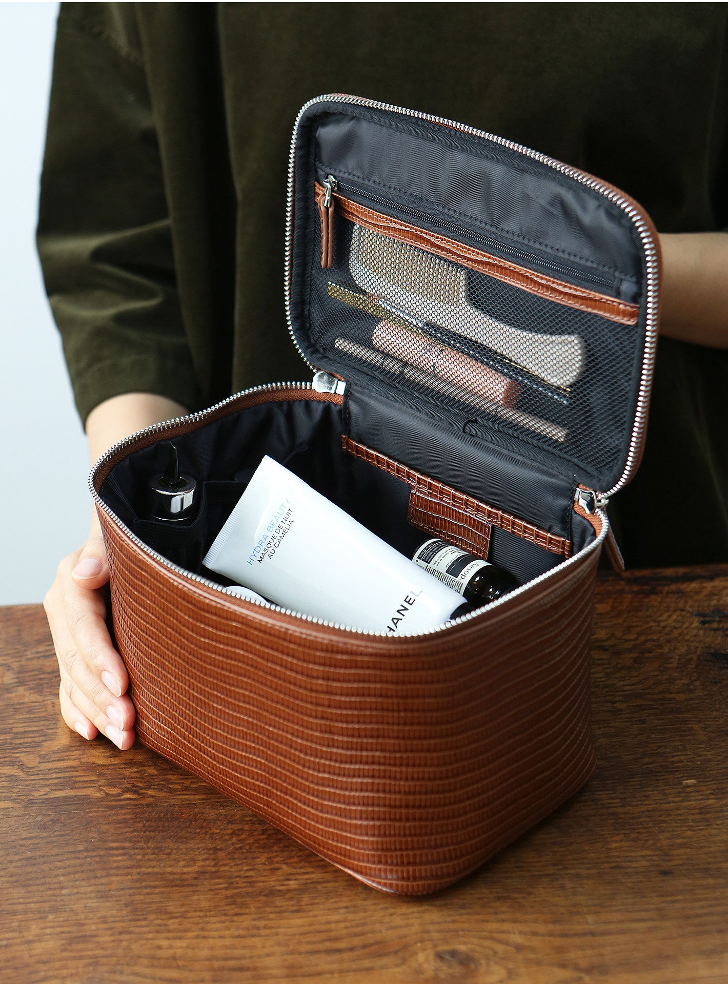 Luxury Genuine Cowhide Leather Makeup Case — Lizard Embossed Train Case with Organiser Lid & Matching Mirror | Travel Cosmetic Bag for Women