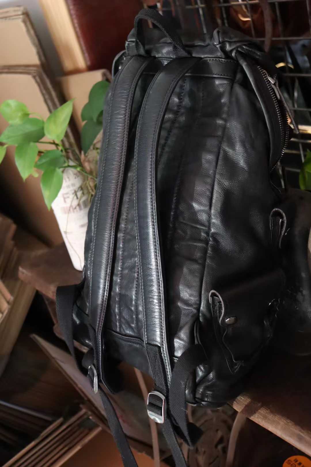 Distressed Vintage Leather Backpack | Unisex Full Grain Cowhide Rucksack | Multi-Zip Bag for Men and Women