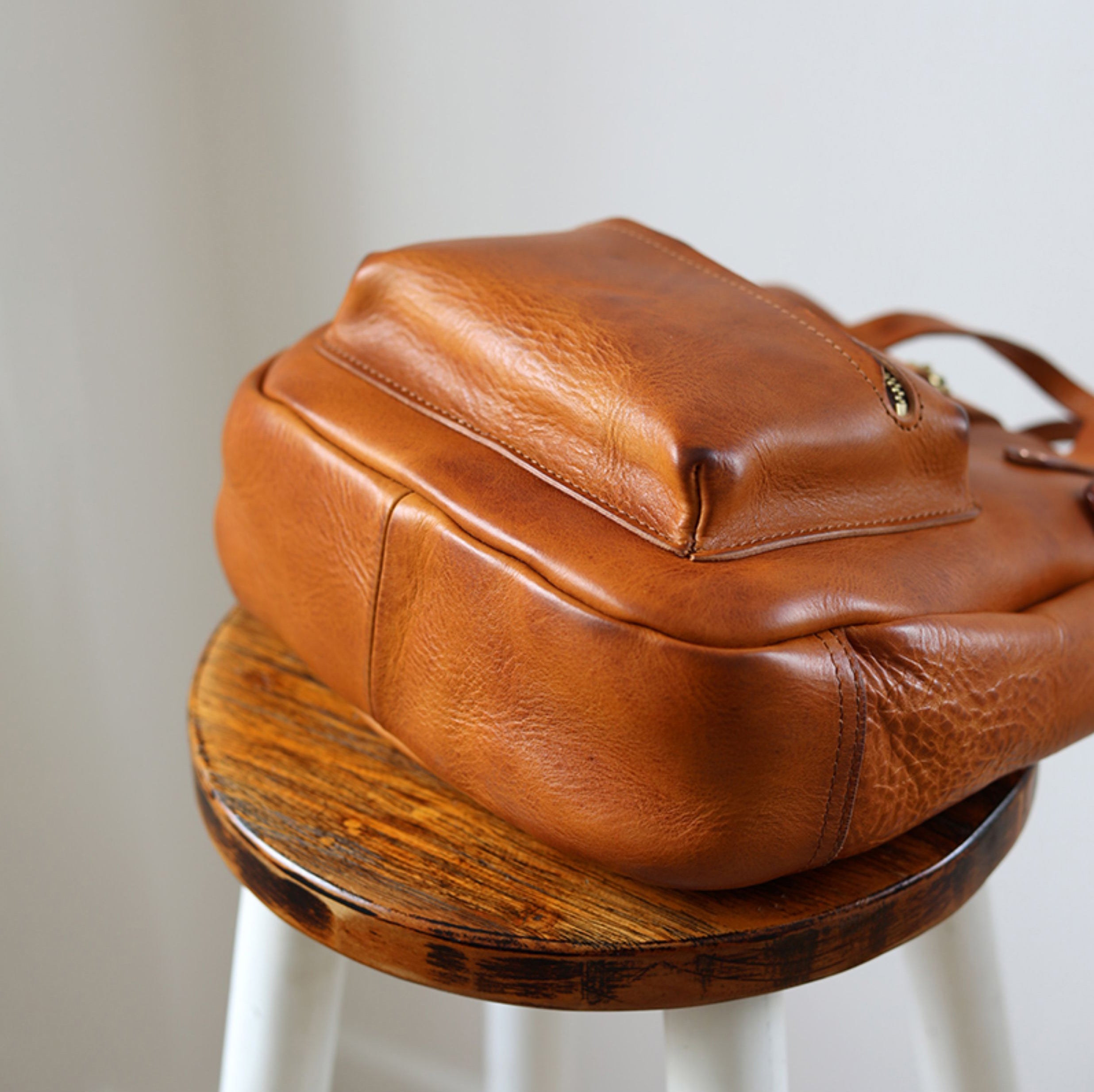 Full Grain Leather Women's Shoulder Bag, Men's Handmade Italian Tanned Grain Leather Crossbody Bag, Men's American Retro Casual Bag