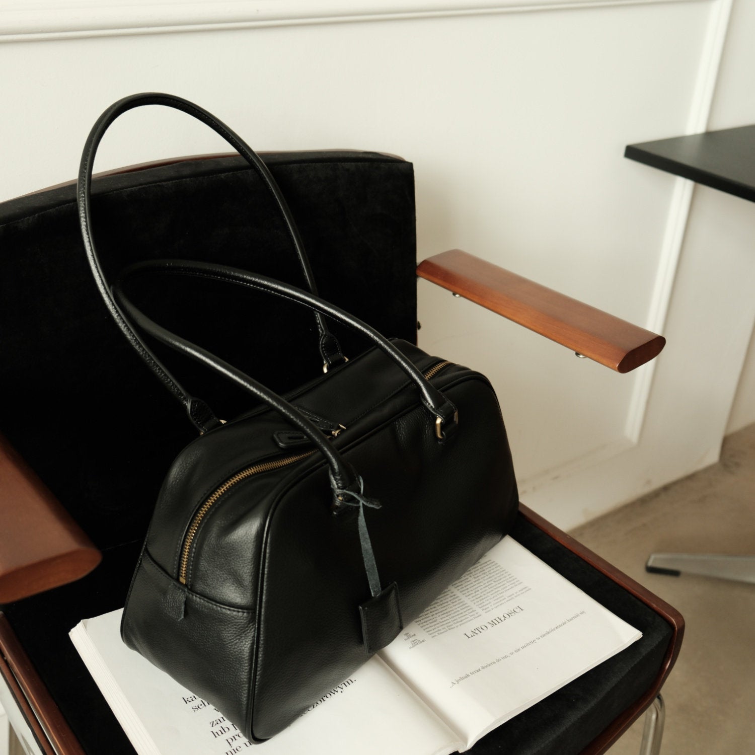 Full Grain Leather Bowling Bag – Handcrafted Structured Boston Shoulder Bag | Cowhide Top Handle Handbag
