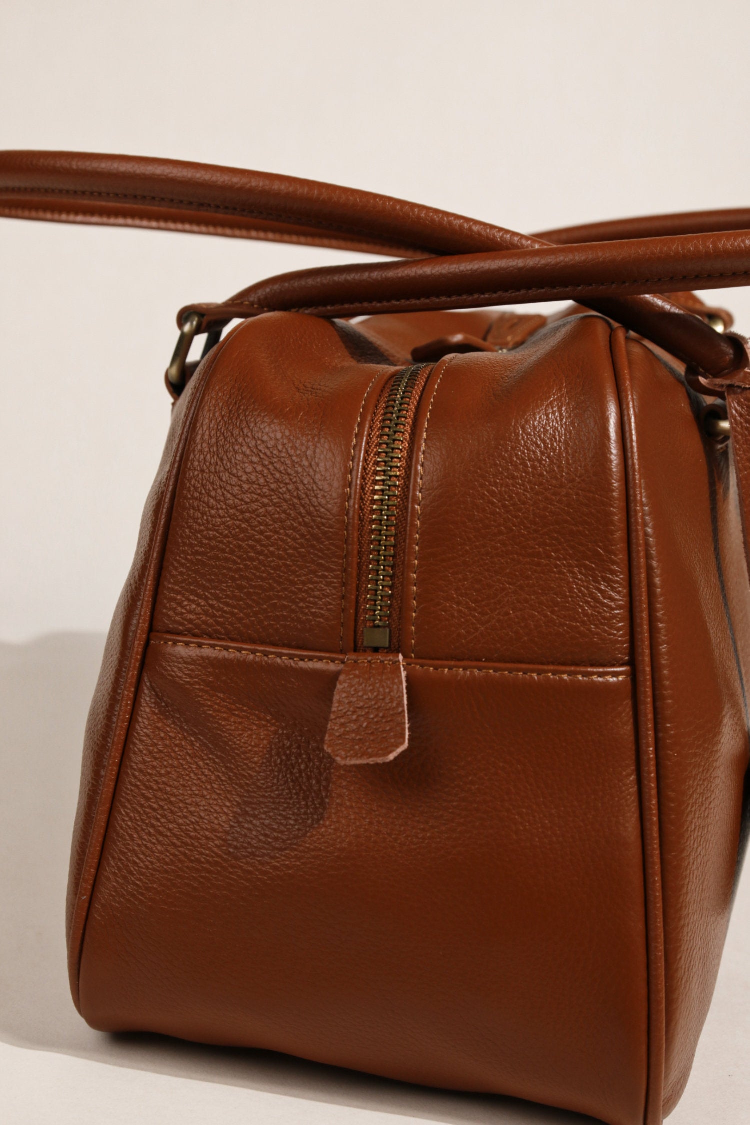 Full Grain Leather Bowling Bag – Handcrafted Structured Boston Shoulder Bag | Cowhide Top Handle Handbag