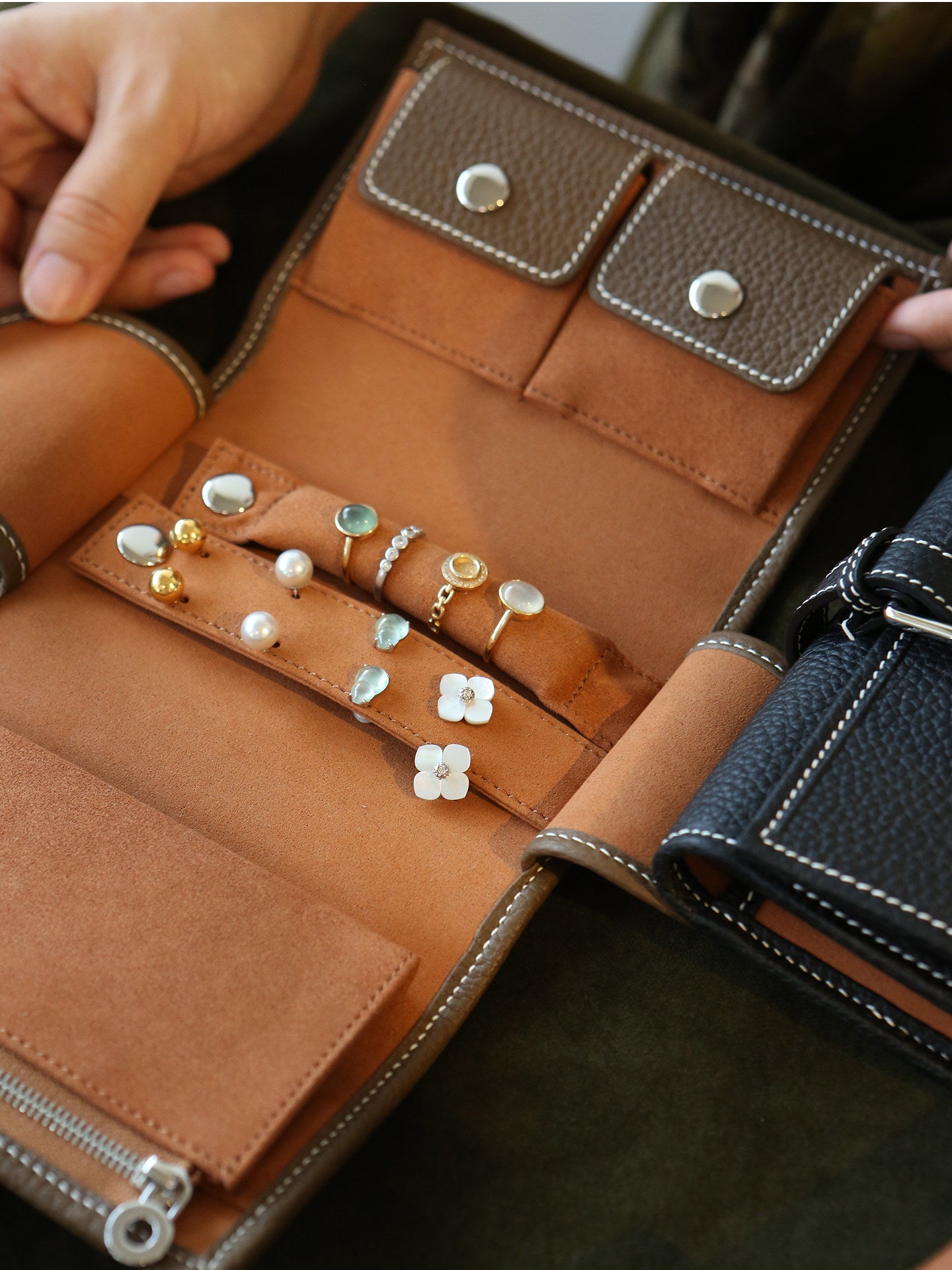 Handcrafted Full Grain Leather Jewellery Travel Organizer, Luxury Cowhide Jewellery Roll with Ring & Earring Holder, Portable Storage Case