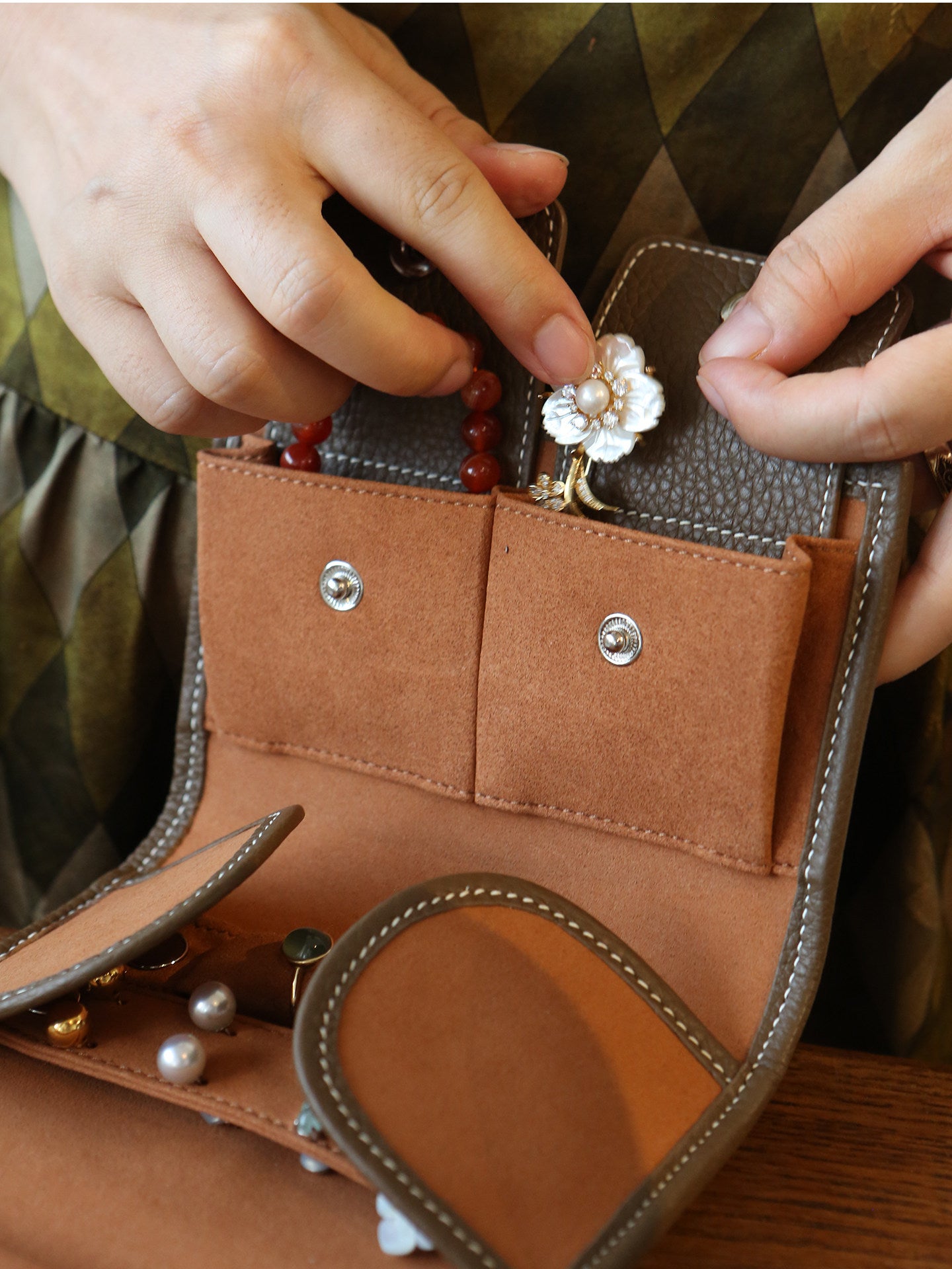 Handcrafted Full Grain Leather Jewellery Travel Organizer, Luxury Cowhide Jewellery Roll with Ring & Earring Holder, Portable Storage Case