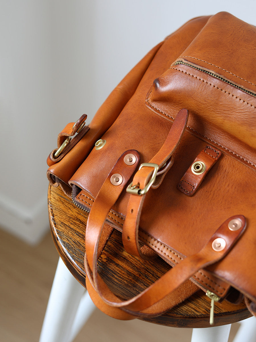 Full Grain Leather Women's Shoulder Bag, Men's Handmade Italian Tanned Grain Leather Crossbody Bag, Men's American Retro Casual Bag