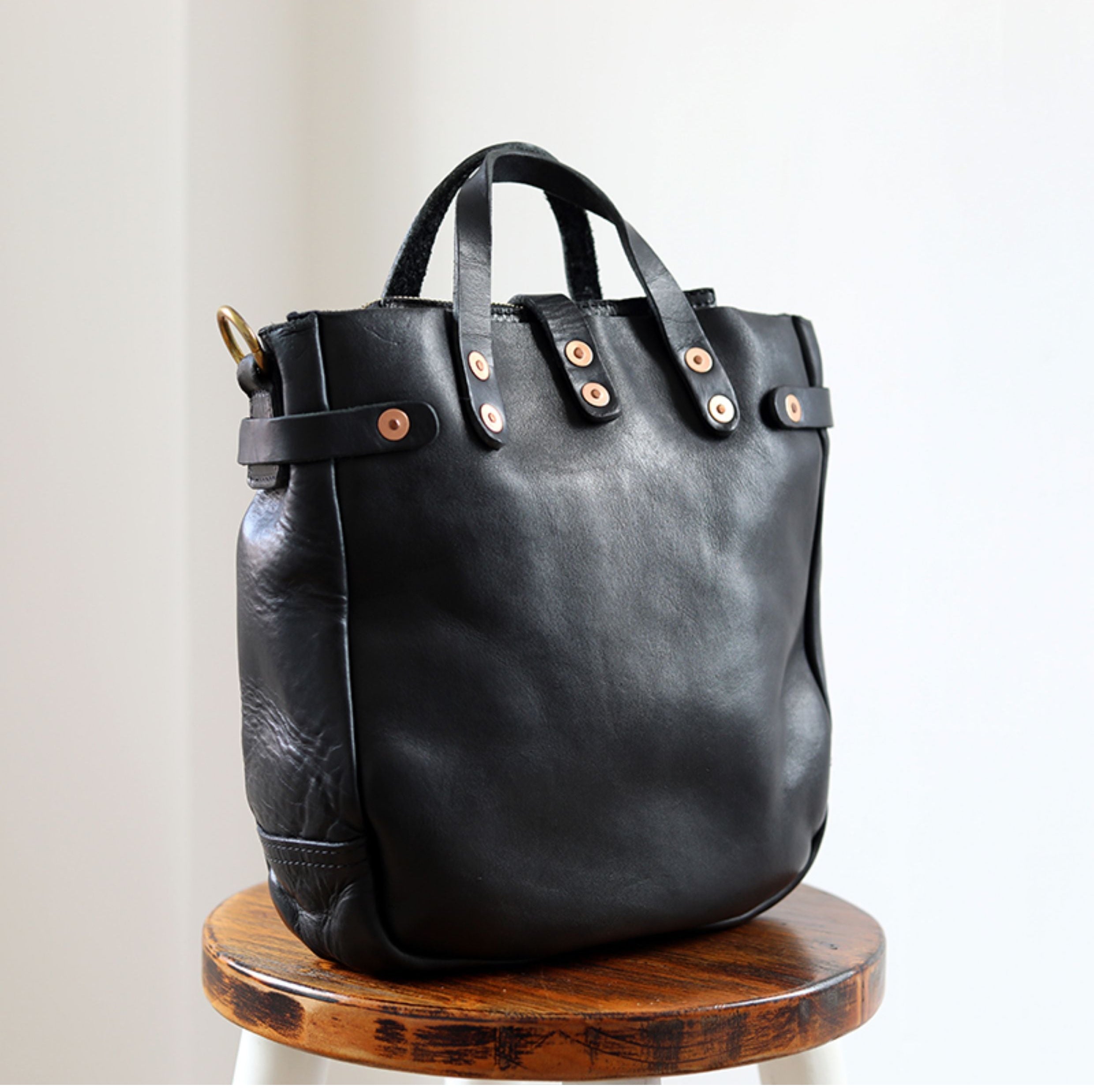 Full Grain Leather Women's Shoulder Bag, Men's Handmade Italian Tanned Grain Leather Crossbody Bag, Men's American Retro Casual Bag