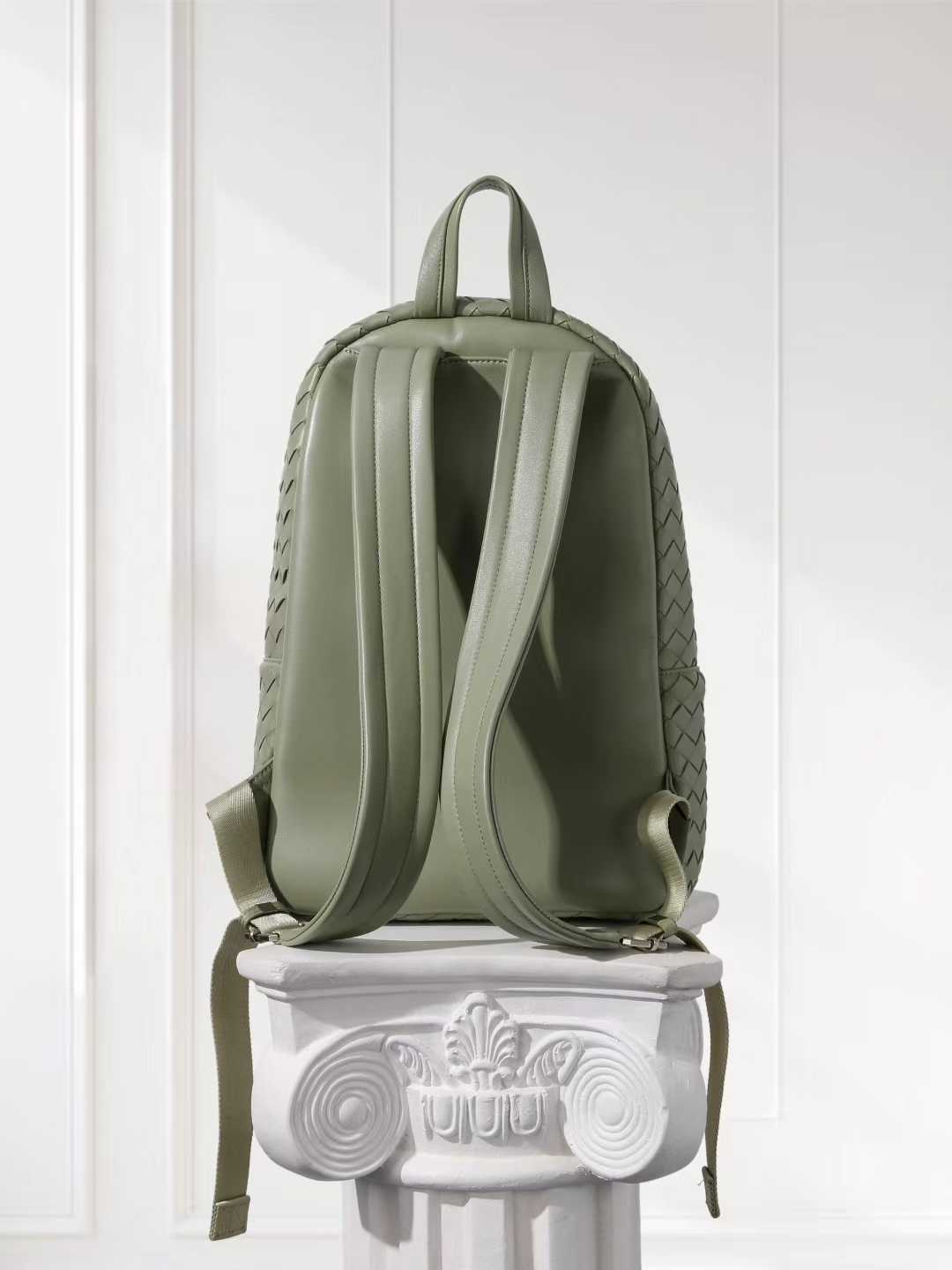 Hand-Woven Italian Lambskin Leather Backpack, Luxury Rucksack for Men & Women