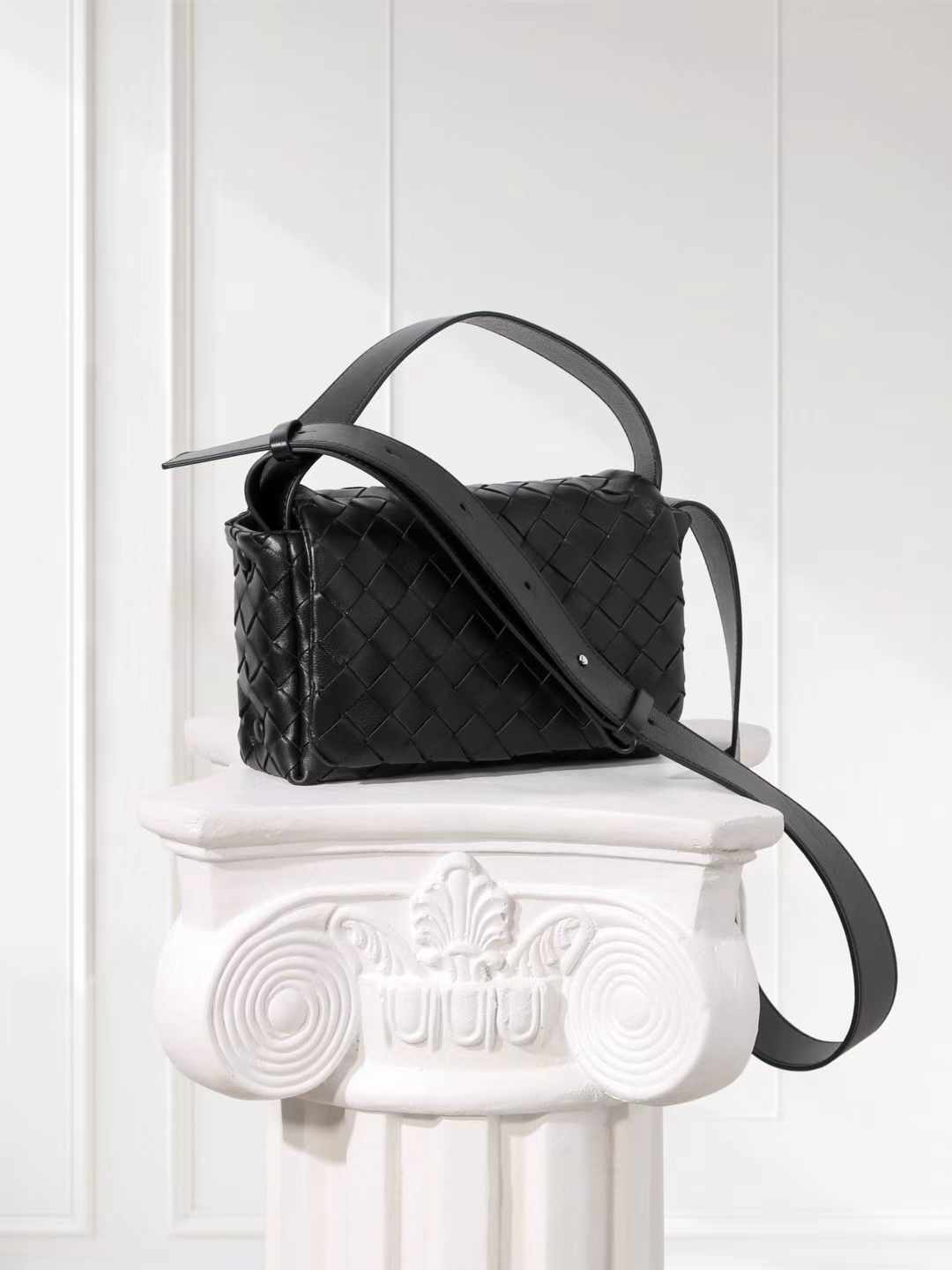 Handcrafted Intrecciato Mini Bag with Flap, Designer Weaven Calfskin Leather Crossbody & Top Handle Box Bag